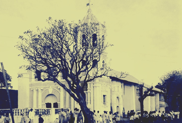 Ermita de Porta Vaga (with Churchgoers)